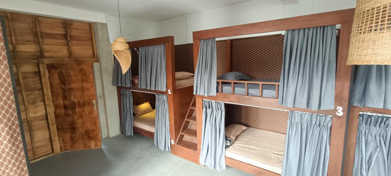 Yasis Surf Lodge Мирисса Экстерьер фото