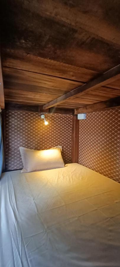 Yasis Surf Lodge Мирисса Экстерьер фото